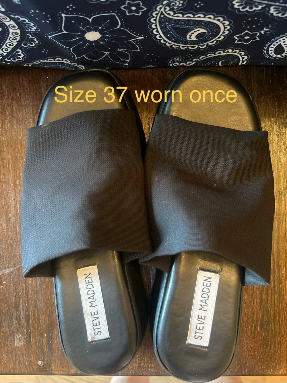 Steve Madden Black Wide-Band Slide Mules
